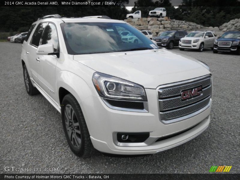 Front 3/4 View of 2014 Acadia Denali AWD