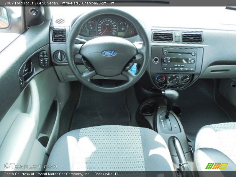 Infra-Red / Charcoal/Light Flint 2007 Ford Focus ZX4 SE Sedan