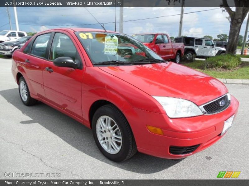 Infra-Red / Charcoal/Light Flint 2007 Ford Focus ZX4 SE Sedan