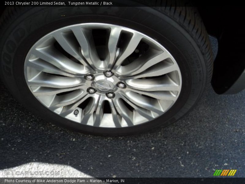 Tungsten Metallic / Black 2013 Chrysler 200 Limited Sedan