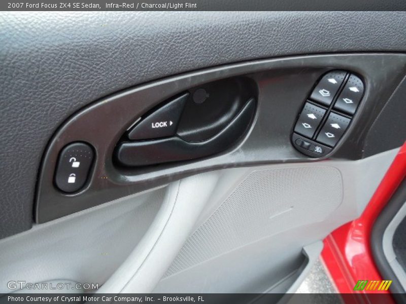 Infra-Red / Charcoal/Light Flint 2007 Ford Focus ZX4 SE Sedan