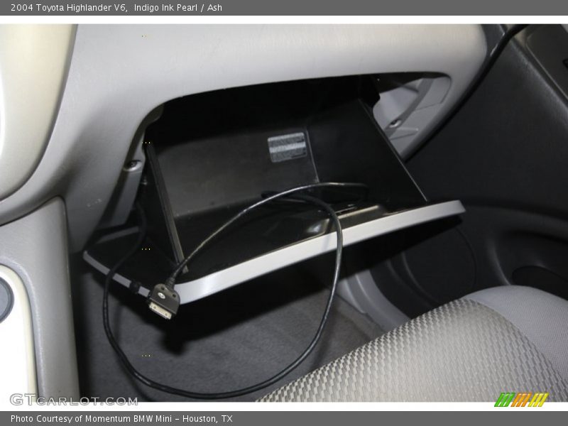 Indigo Ink Pearl / Ash 2004 Toyota Highlander V6