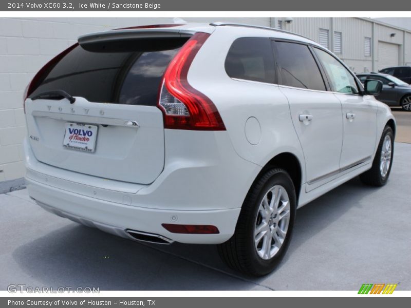 Ice White / Sandstone Beige 2014 Volvo XC60 3.2