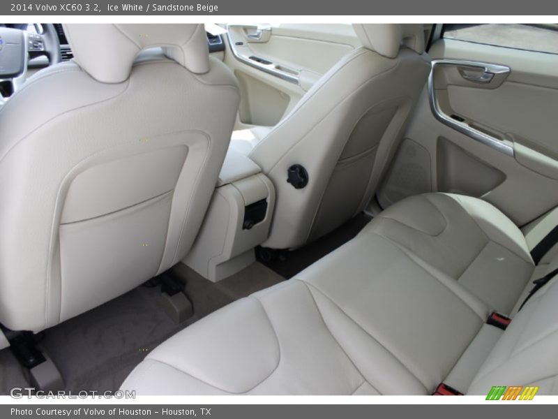 Ice White / Sandstone Beige 2014 Volvo XC60 3.2