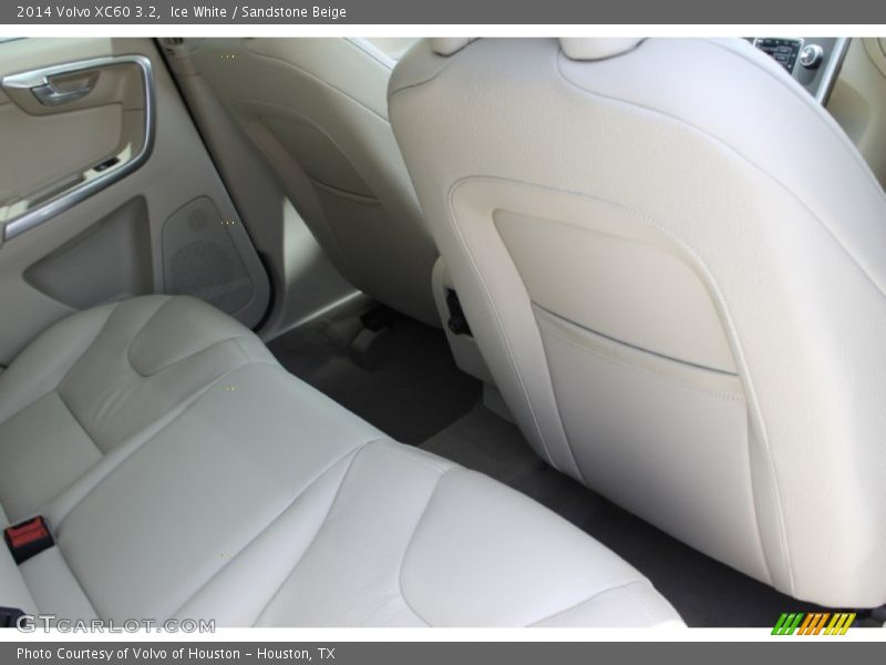 Ice White / Sandstone Beige 2014 Volvo XC60 3.2