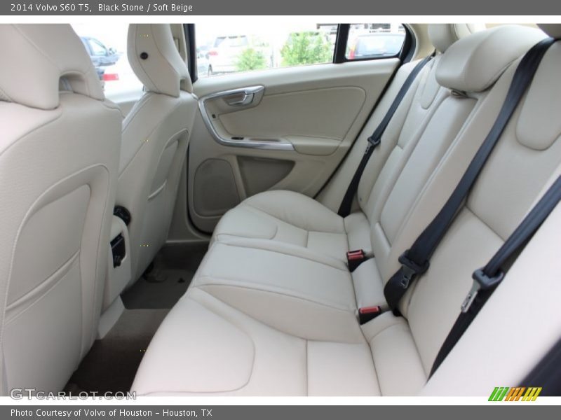 Rear Seat of 2014 S60 T5