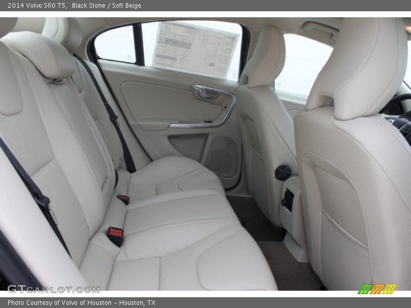 Rear Seat of 2014 S60 T5