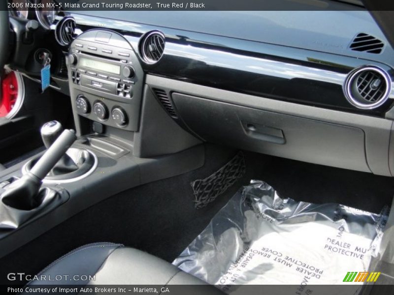 True Red / Black 2006 Mazda MX-5 Miata Grand Touring Roadster