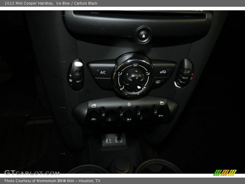 Ice Blue / Carbon Black 2013 Mini Cooper Hardtop
