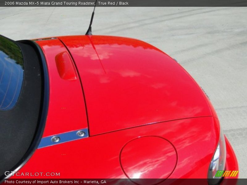 True Red / Black 2006 Mazda MX-5 Miata Grand Touring Roadster