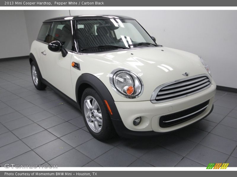 Pepper White / Carbon Black 2013 Mini Cooper Hardtop