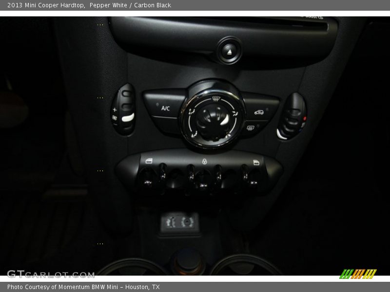Pepper White / Carbon Black 2013 Mini Cooper Hardtop