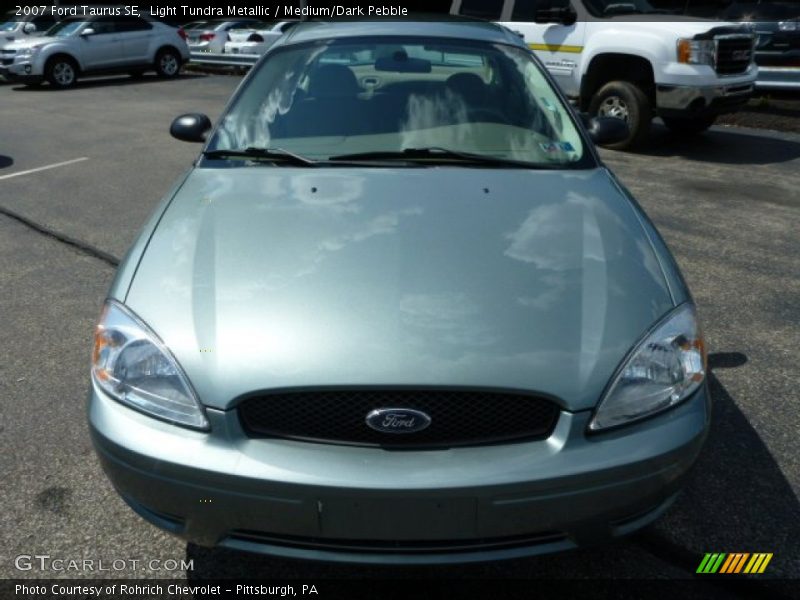 Light Tundra Metallic / Medium/Dark Pebble 2007 Ford Taurus SE