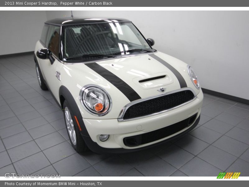 Pepper White / Carbon Black 2013 Mini Cooper S Hardtop
