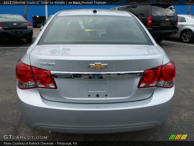 Silver Ice Metallic / Jet Black/Medium Titanium 2013 Chevrolet Cruze LS