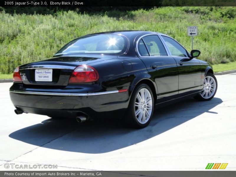 Ebony Black / Dove 2005 Jaguar S-Type 3.0