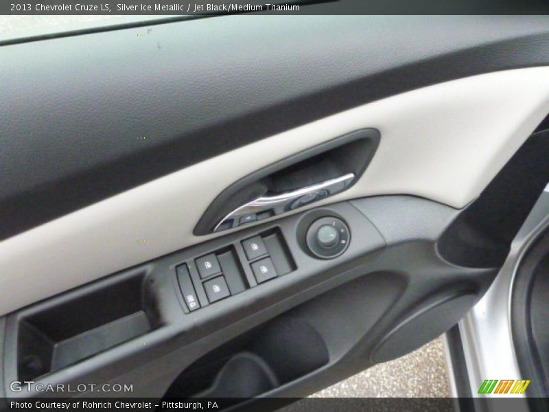 Silver Ice Metallic / Jet Black/Medium Titanium 2013 Chevrolet Cruze LS