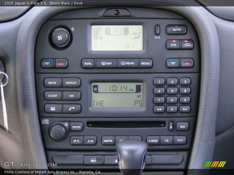 Ebony Black / Dove 2005 Jaguar S-Type 3.0