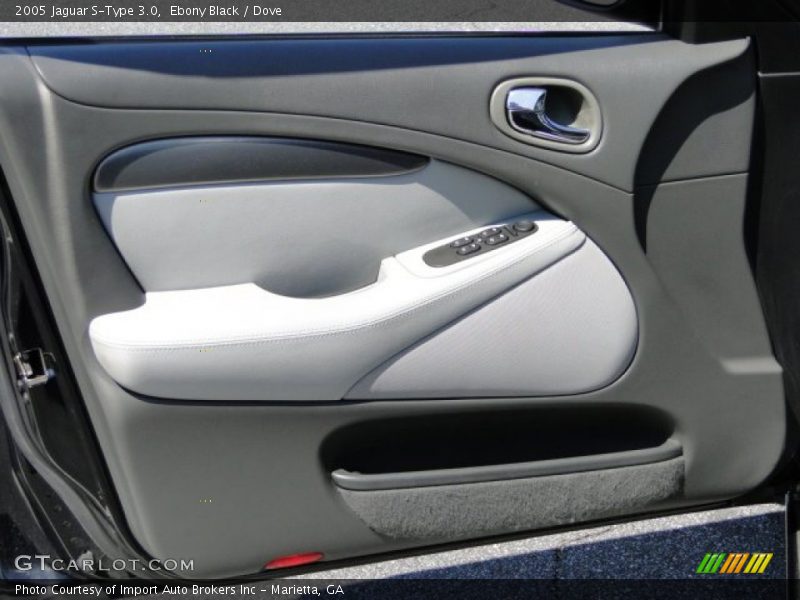 Ebony Black / Dove 2005 Jaguar S-Type 3.0