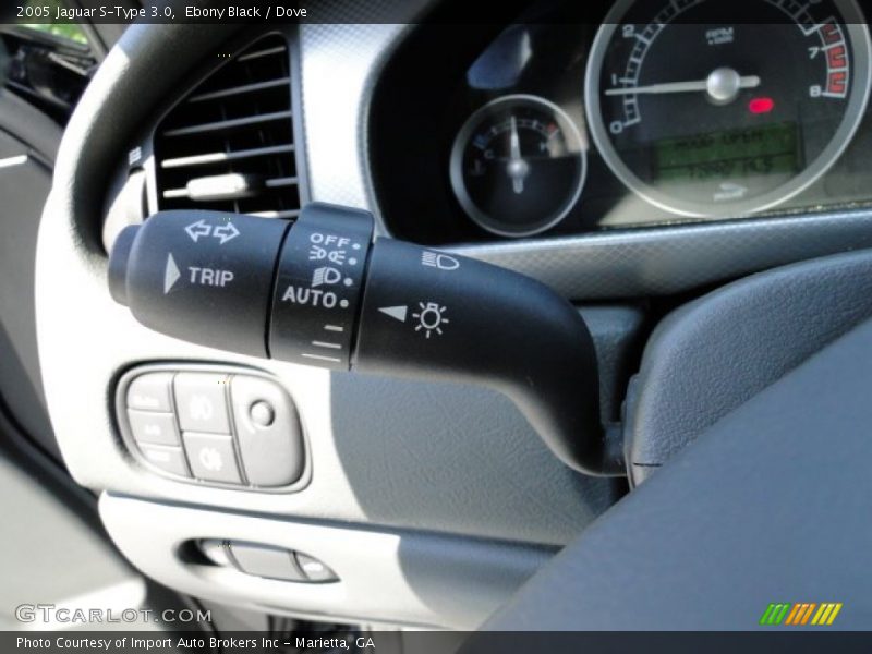 Ebony Black / Dove 2005 Jaguar S-Type 3.0