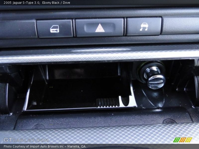 Ebony Black / Dove 2005 Jaguar S-Type 3.0
