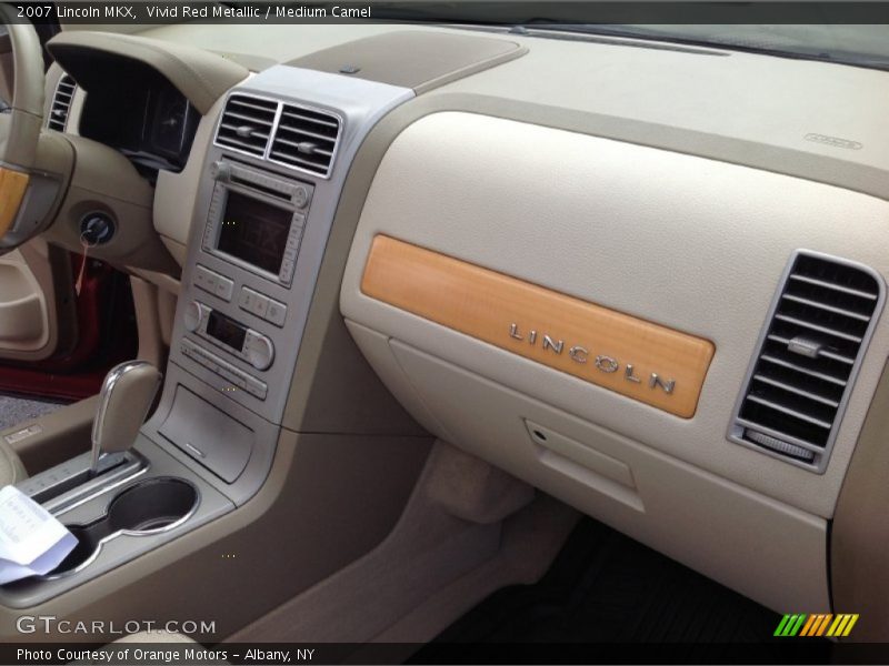 Vivid Red Metallic / Medium Camel 2007 Lincoln MKX