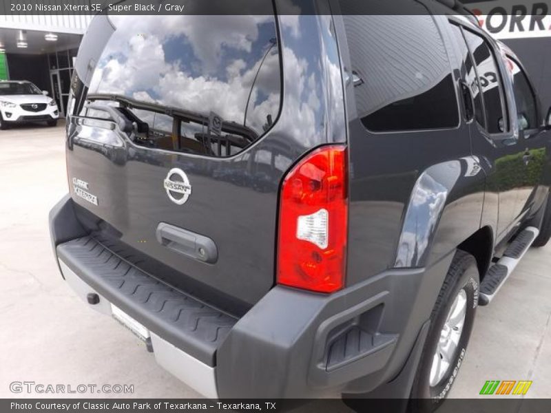 Super Black / Gray 2010 Nissan Xterra SE