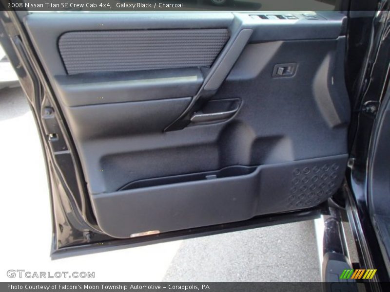 Galaxy Black / Charcoal 2008 Nissan Titan SE Crew Cab 4x4