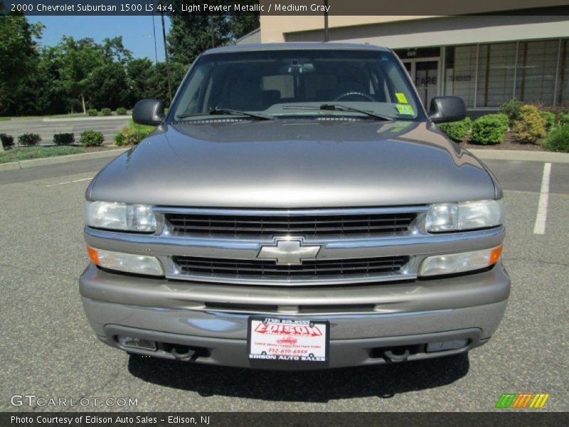 Light Pewter Metallic / Medium Gray 2000 Chevrolet Suburban 1500 LS 4x4