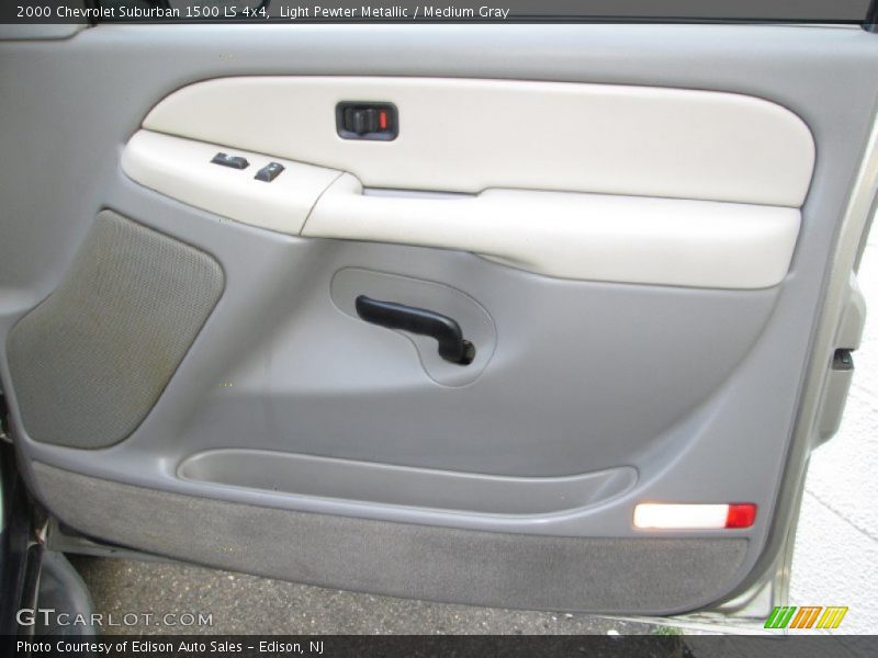 Light Pewter Metallic / Medium Gray 2000 Chevrolet Suburban 1500 LS 4x4