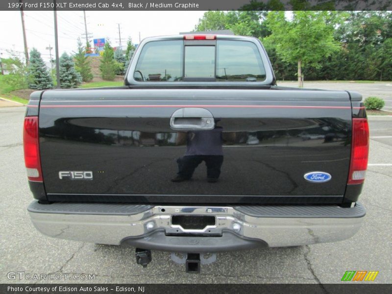 Black / Medium Graphite 1997 Ford F150 XLT Extended Cab 4x4