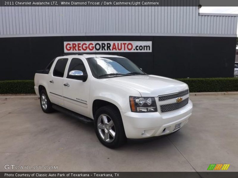 White Diamond Tricoat / Dark Cashmere/Light Cashmere 2011 Chevrolet Avalanche LTZ