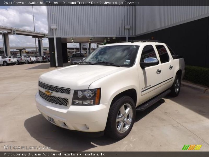 White Diamond Tricoat / Dark Cashmere/Light Cashmere 2011 Chevrolet Avalanche LTZ