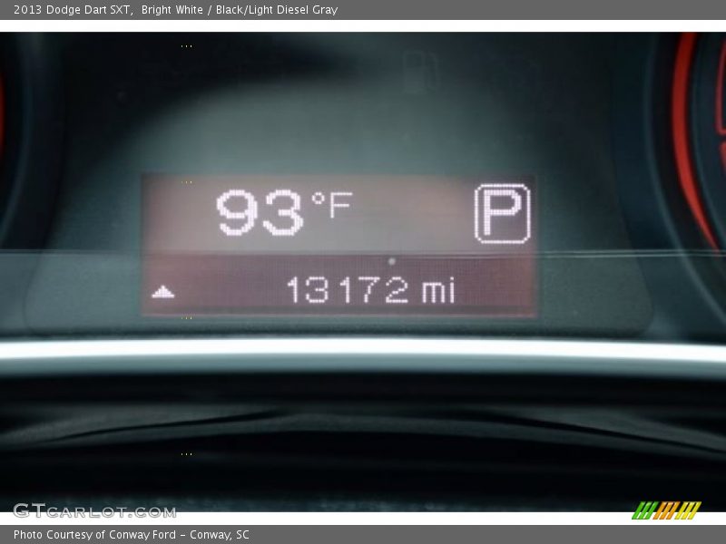 Bright White / Black/Light Diesel Gray 2013 Dodge Dart SXT