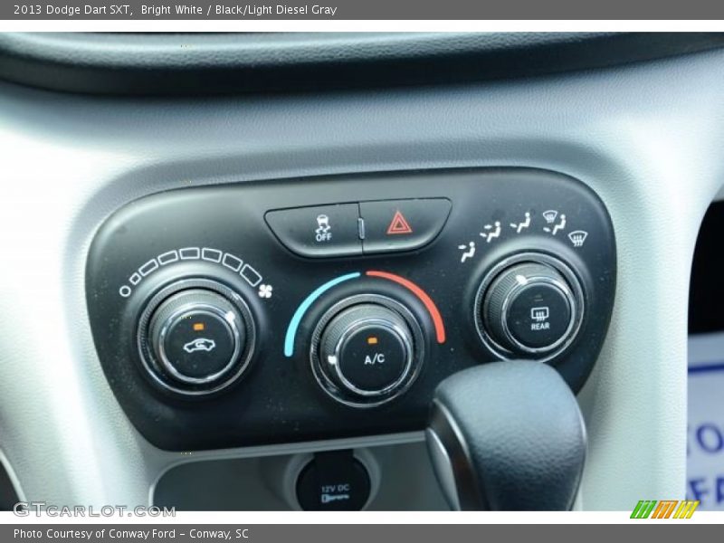 Bright White / Black/Light Diesel Gray 2013 Dodge Dart SXT