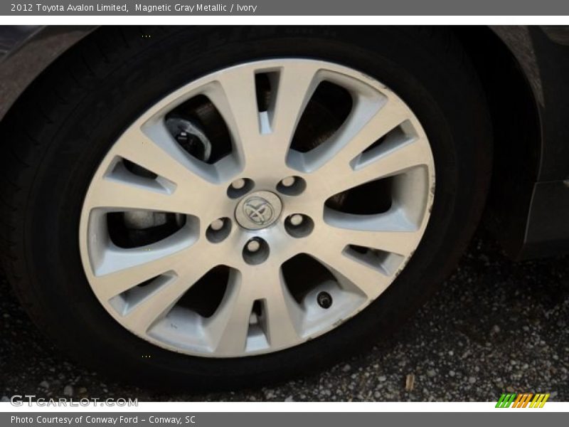 Magnetic Gray Metallic / Ivory 2012 Toyota Avalon Limited