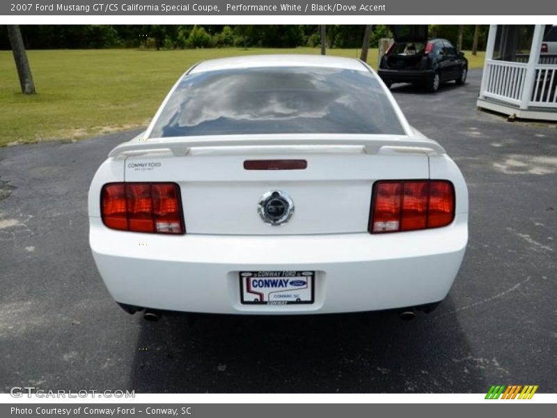 Performance White / Black/Dove Accent 2007 Ford Mustang GT/CS California Special Coupe