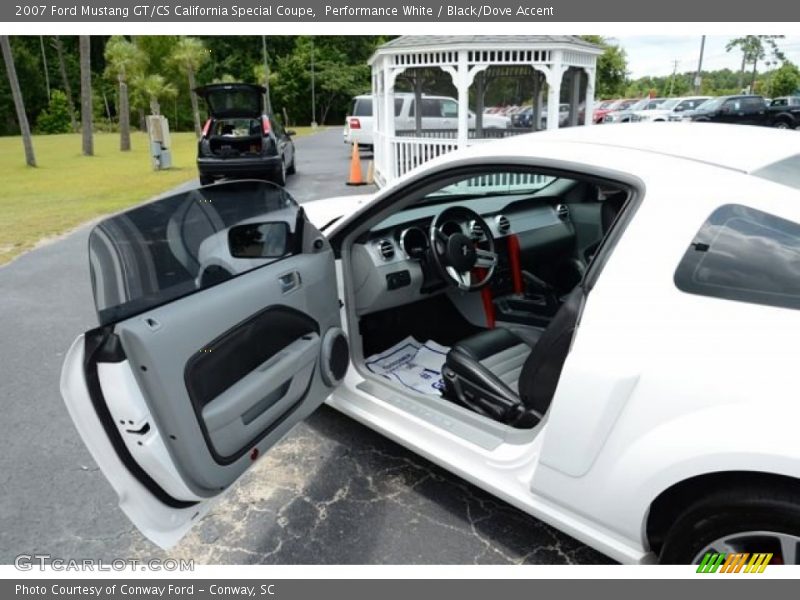 Performance White / Black/Dove Accent 2007 Ford Mustang GT/CS California Special Coupe