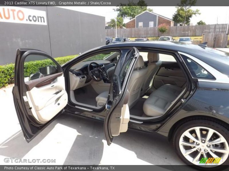 Graphite Metallic / Shale/Cocoa 2013 Cadillac XTS Luxury FWD