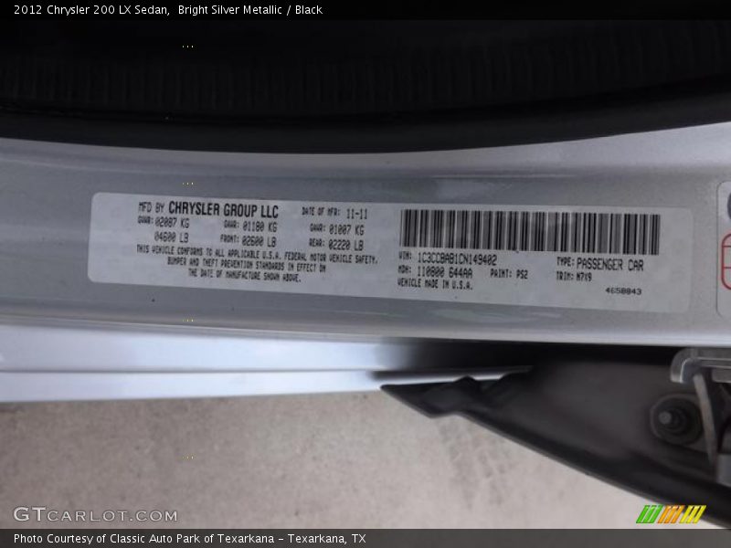 Bright Silver Metallic / Black 2012 Chrysler 200 LX Sedan