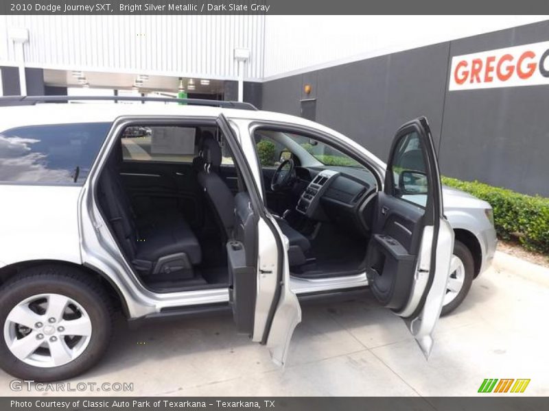 Bright Silver Metallic / Dark Slate Gray 2010 Dodge Journey SXT