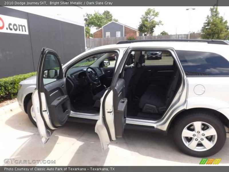 Bright Silver Metallic / Dark Slate Gray 2010 Dodge Journey SXT