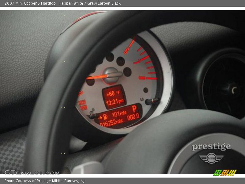 Pepper White / Grey/Carbon Black 2007 Mini Cooper S Hardtop