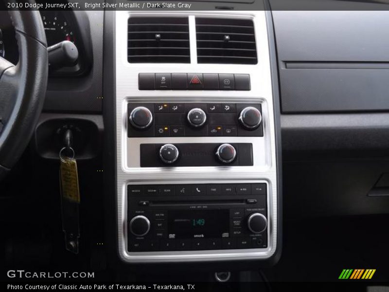 Bright Silver Metallic / Dark Slate Gray 2010 Dodge Journey SXT