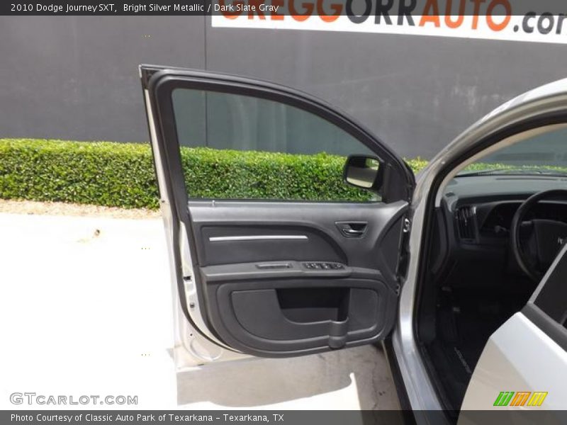 Bright Silver Metallic / Dark Slate Gray 2010 Dodge Journey SXT