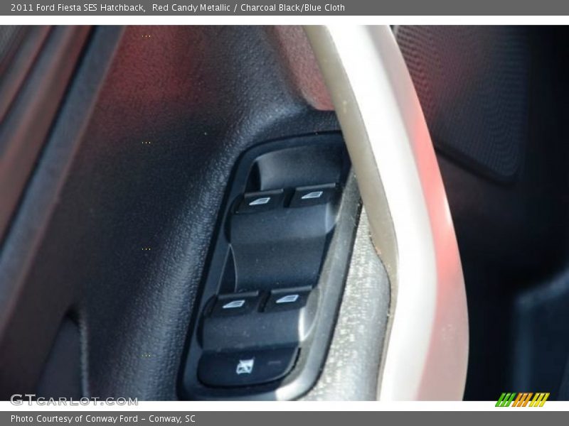 Red Candy Metallic / Charcoal Black/Blue Cloth 2011 Ford Fiesta SES Hatchback