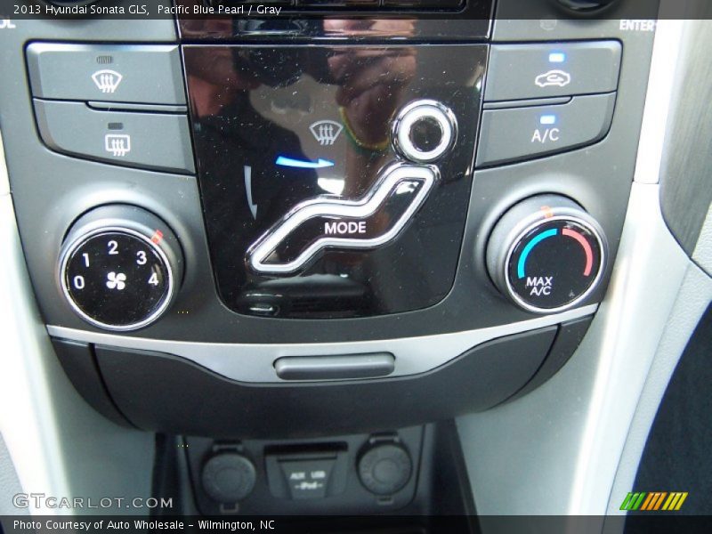 Pacific Blue Pearl / Gray 2013 Hyundai Sonata GLS