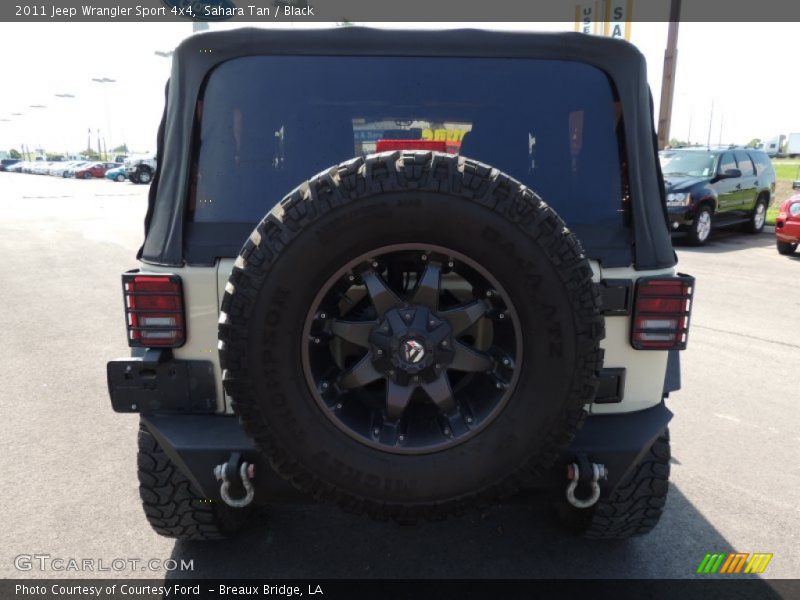 Sahara Tan / Black 2011 Jeep Wrangler Sport 4x4