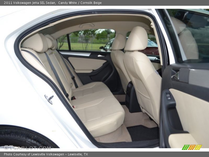 Candy White / Cornsilk Beige 2011 Volkswagen Jetta SEL Sedan