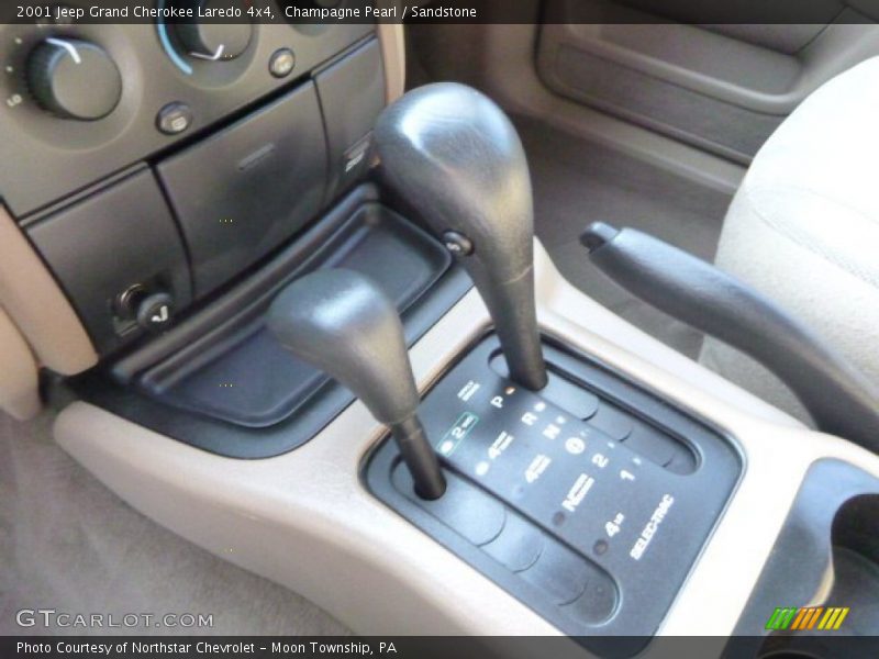 Champagne Pearl / Sandstone 2001 Jeep Grand Cherokee Laredo 4x4